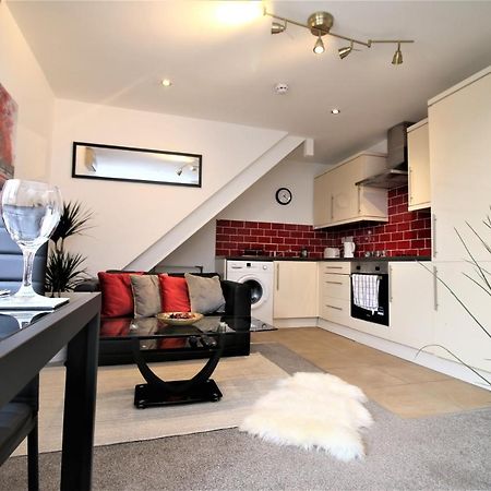 Northcote Lane Apartments - By Property Promise Кардифф Экстерьер фото